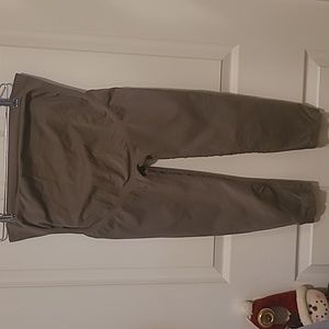 Taupe Maternity cropped legging Size XL